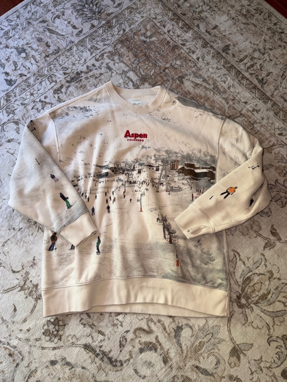 Abercrombie & Fitch Cream Aspen Ski Graphic Crewneck